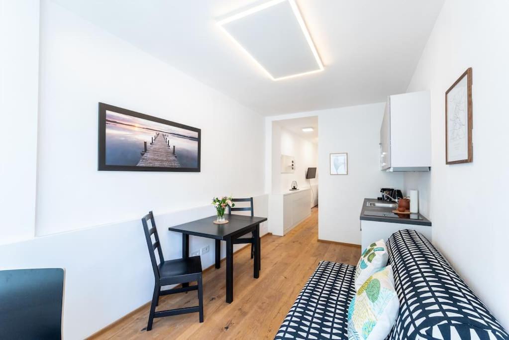 Cozy 5min To Center By Hm Apartment *